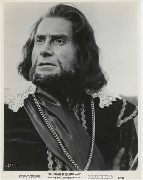 The Prisoner of the Iron Mask (1961) Screenshot 1