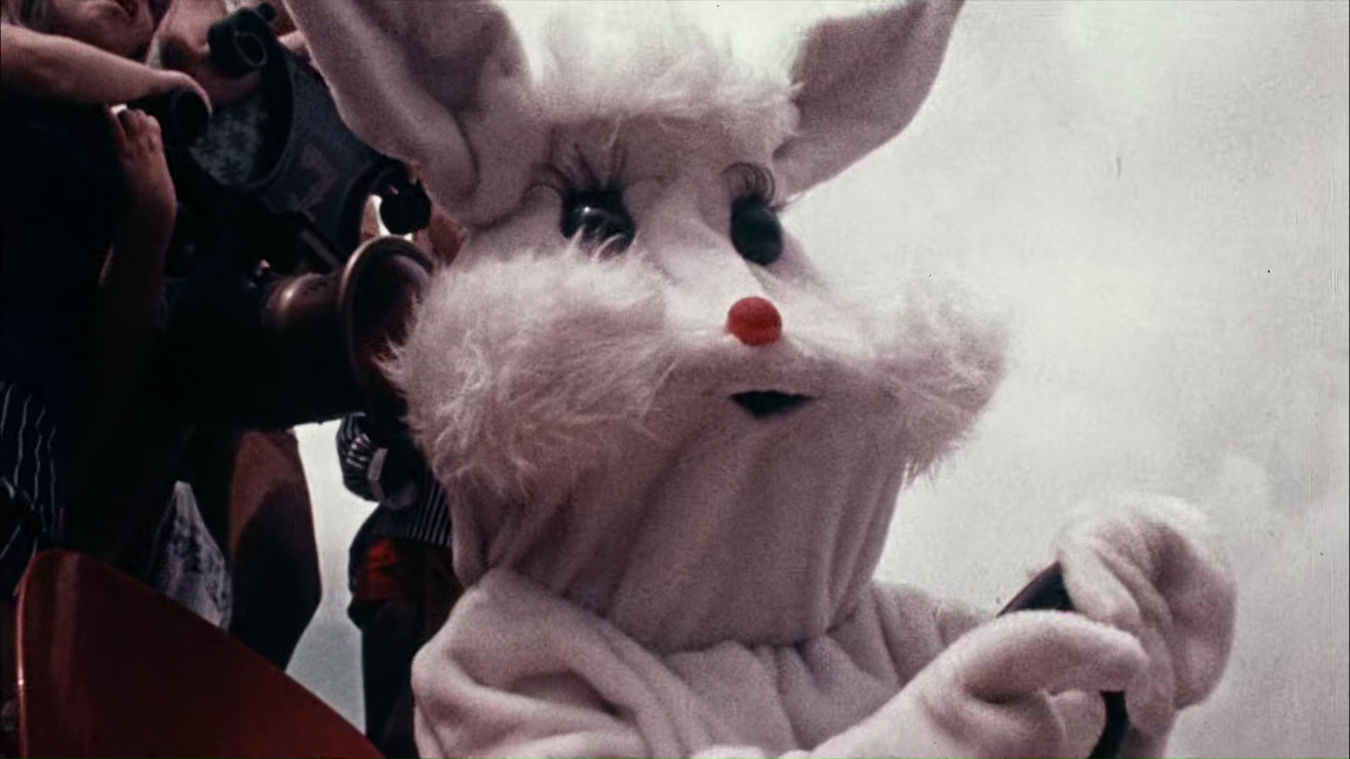 Santa and the Ice Cream Bunny (1972) Screenshot 3