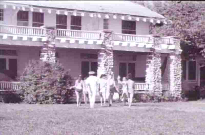 It's Hot on Sin Island (1964) Screenshot 3