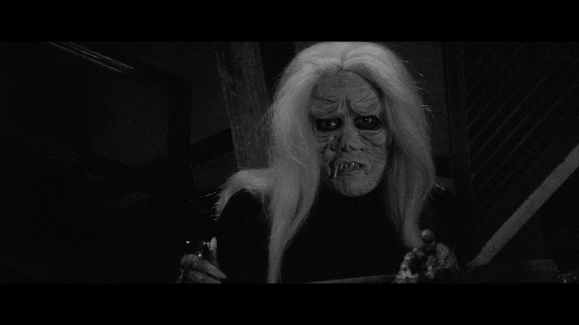 The Snake Girl and the Silver-Haired Witch (1968) Screenshot 4