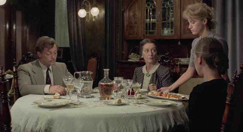 La stanza del vescovo (1977) Screenshot 5