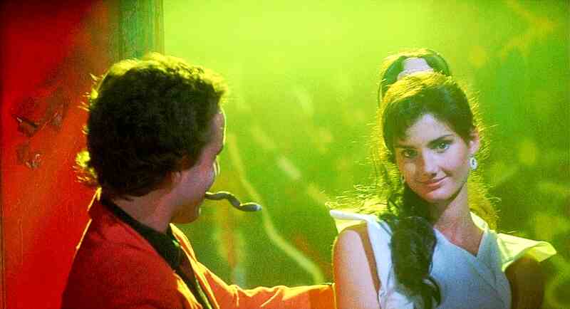 Vicious Lips (1986) Screenshot 4