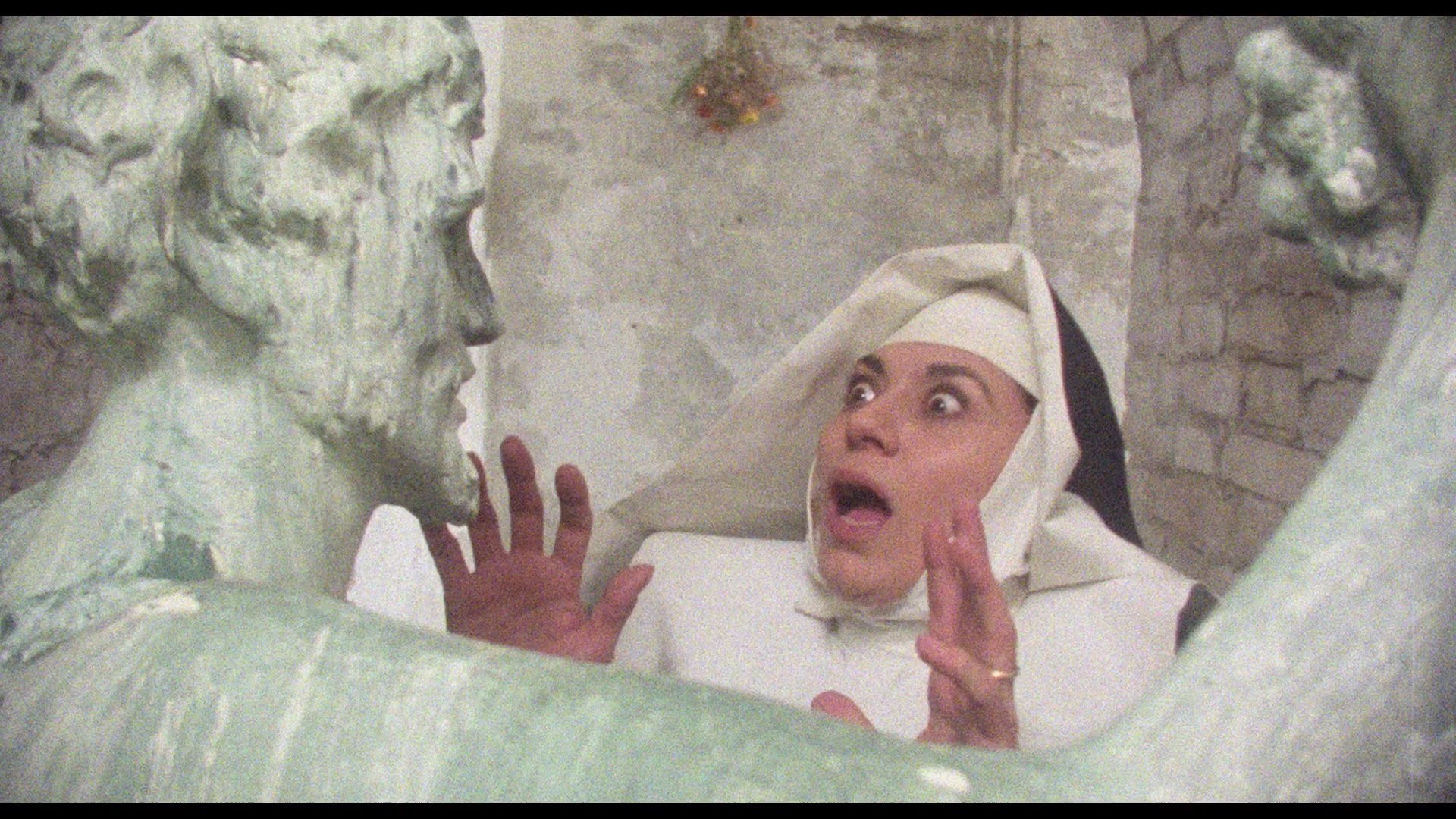 Images in a Convent (1979) Screenshot 3