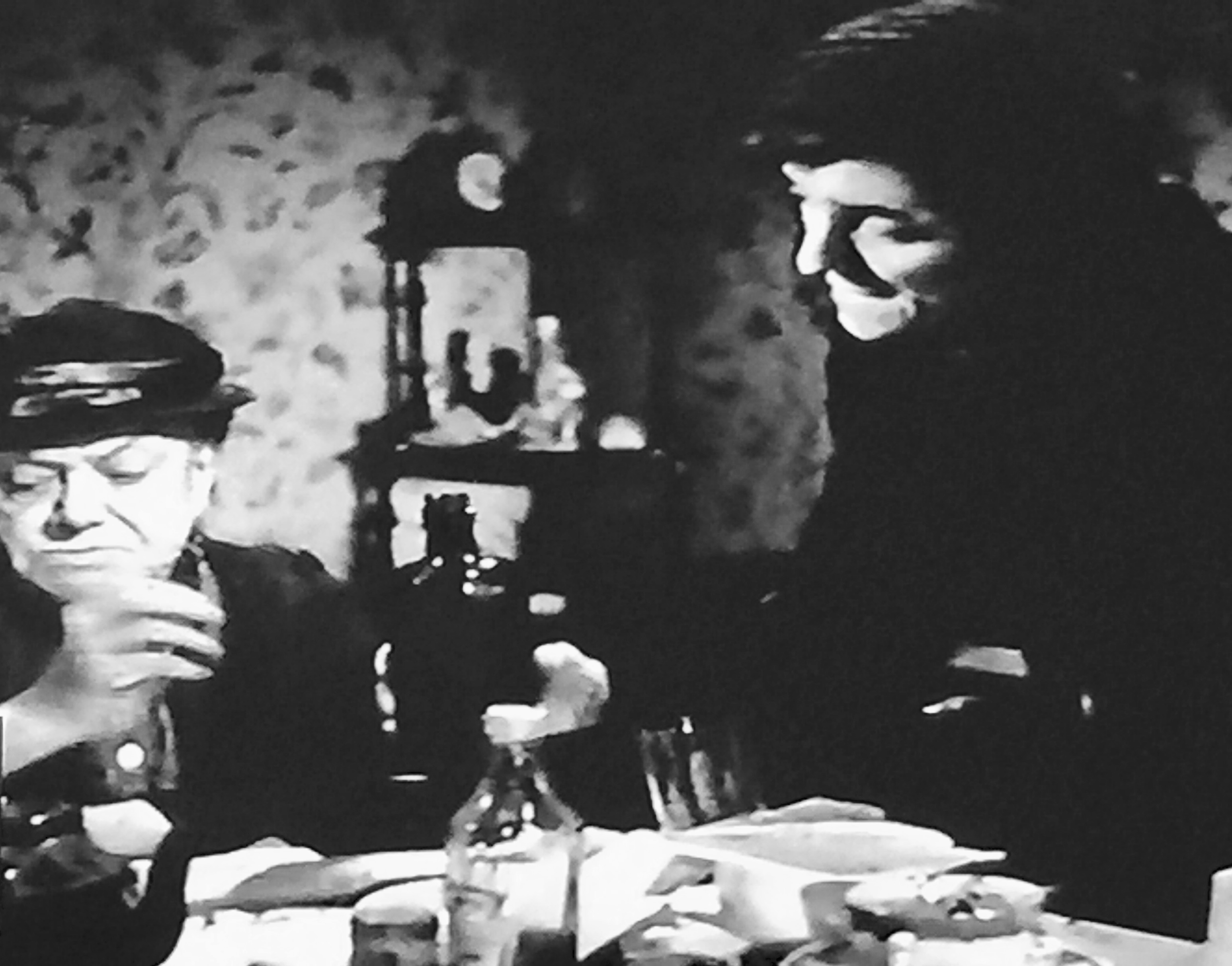 The Hangman Waits (1947) Screenshot 1