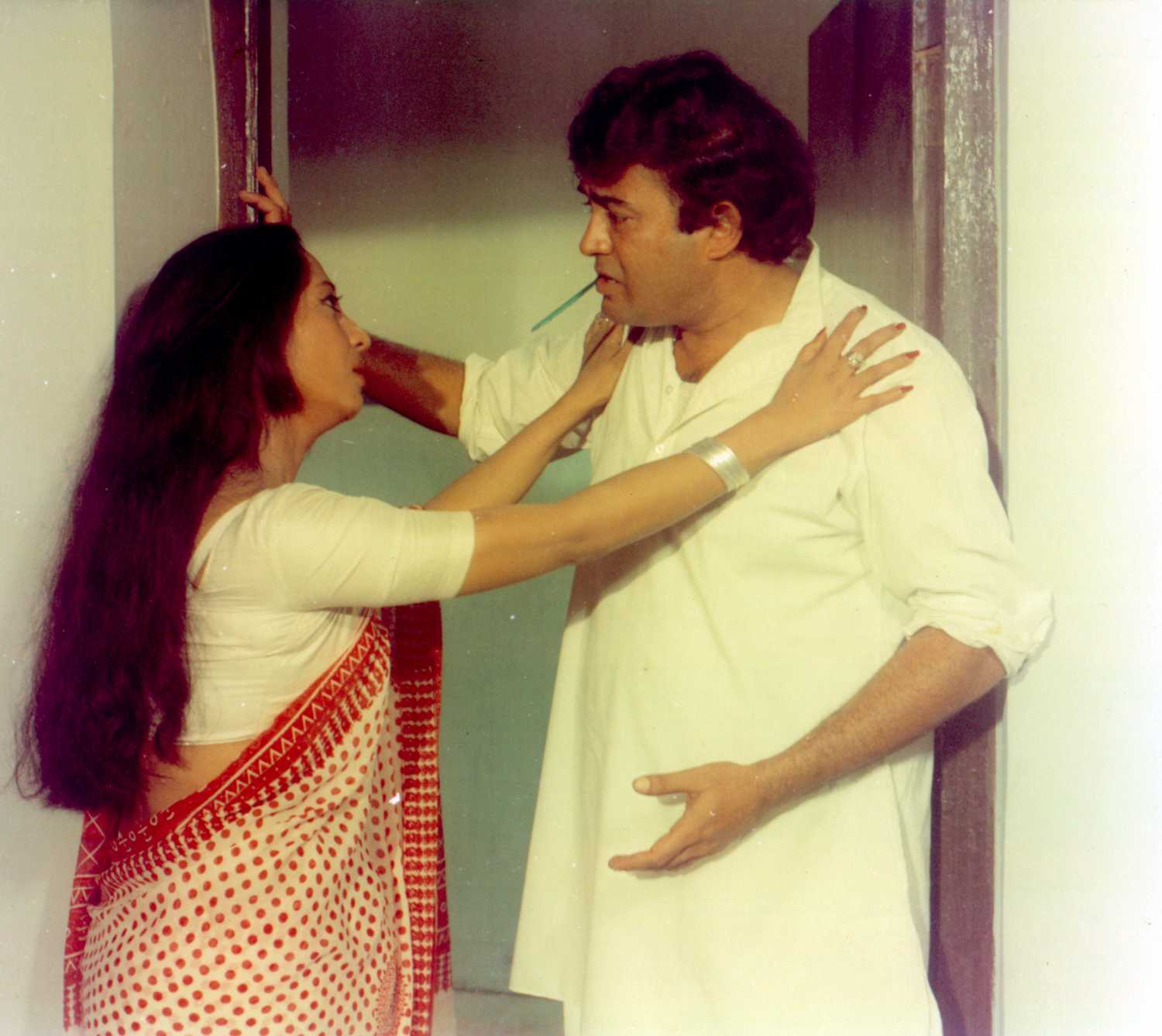 Aandhi (1975) Screenshot 5 