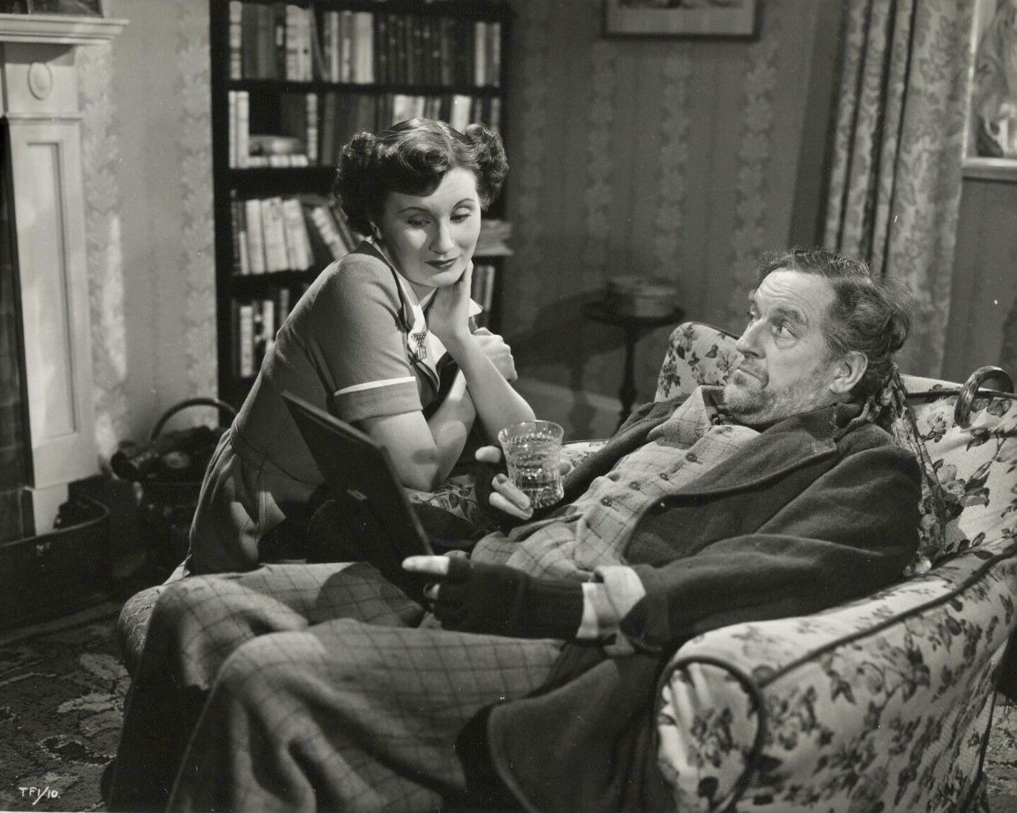 Midnight Episode (1950) Screenshot 2 