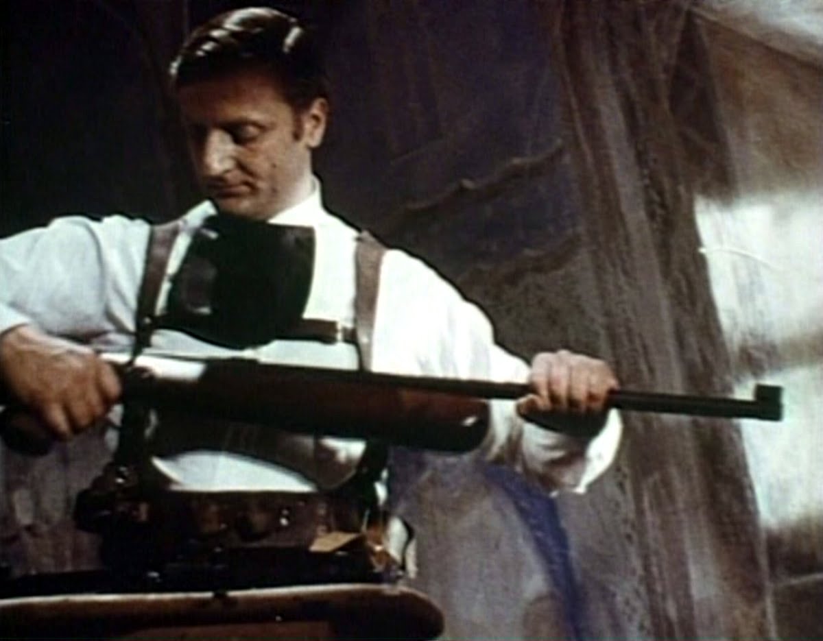 The Killer Likes Candy (1968) Screenshot 3