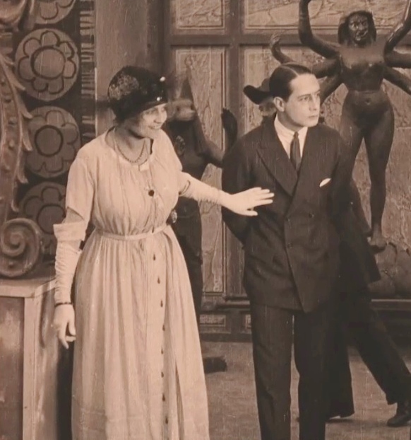 The Cigarette (1919) Screenshot 1