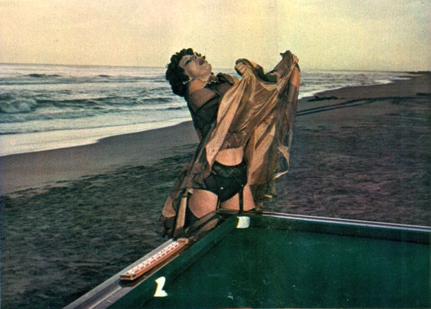 Paolo Barca, maestro elementare, praticamente nudista (1975) Screenshot 5