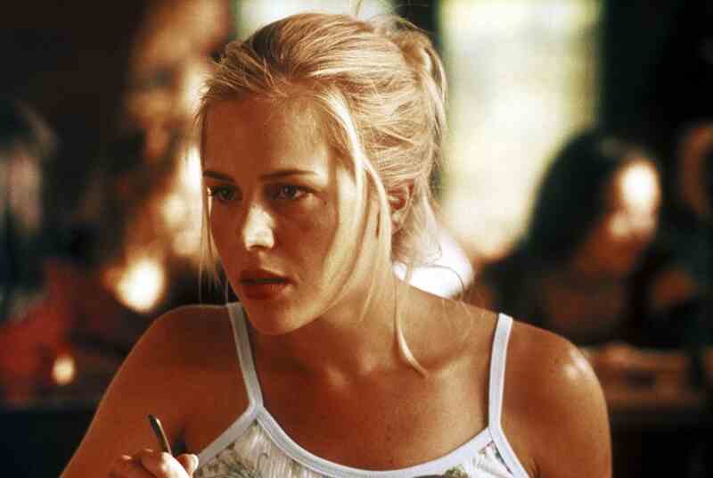 Satan's School for Girls (2000) starring Shannen Doherty on DVD DVD Satan's School for Girls (2000) Screenshot 3