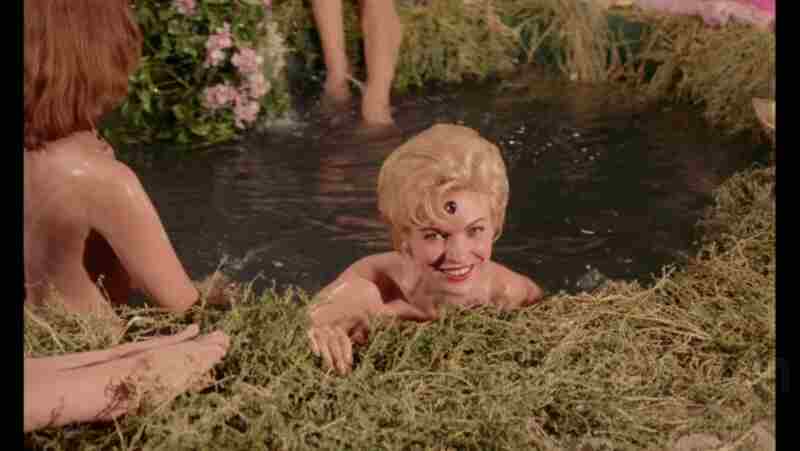 Adam and 6 Eves (1962) Screenshot 3