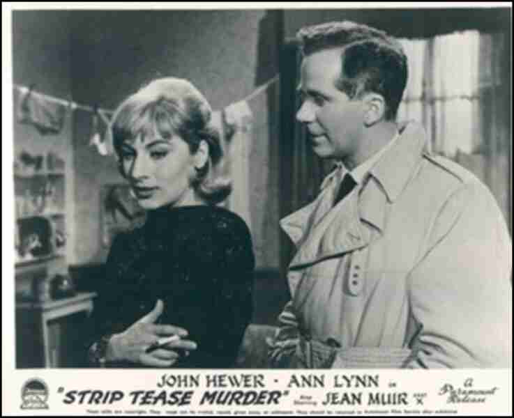 Strip Tease Murder (1961) Screenshot 5