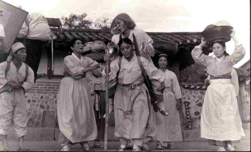 The Memorial Gate for Virtuous Women (1962) Screenshot 3