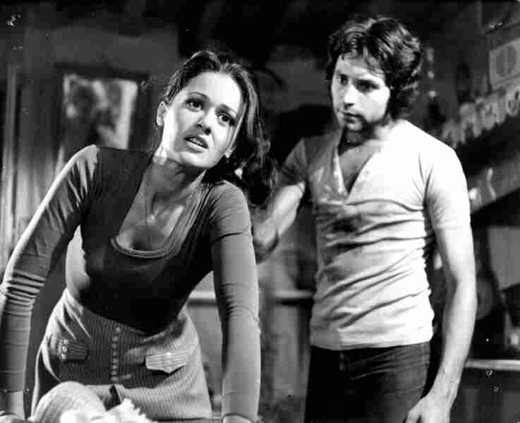 Lesviakos Avgoustos (1974) Screenshot 2