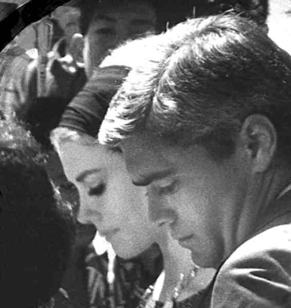 The Passionate Strangers (1966) Screenshot 1