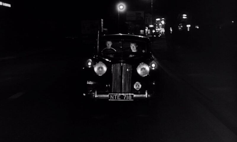The Man in the Back Seat (1961) Screenshot 2