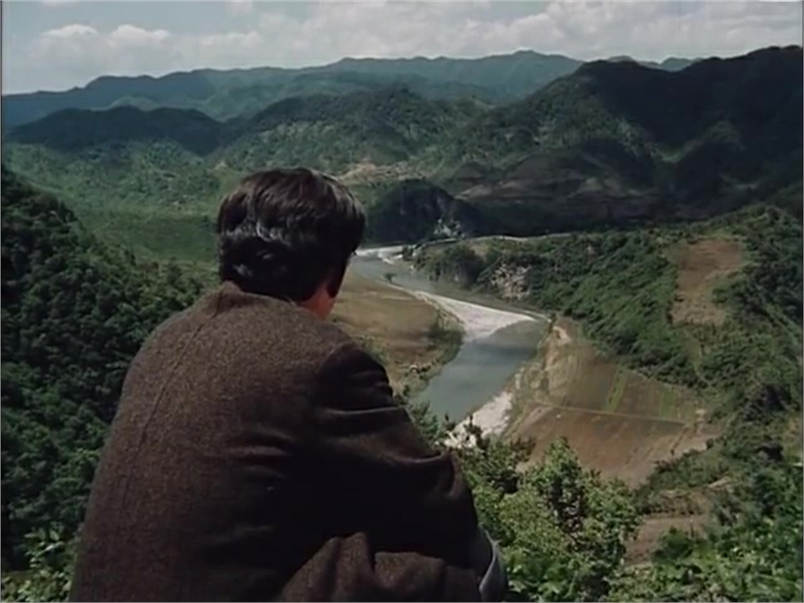 A Broad Bellflower (1987) Screenshot 2 
