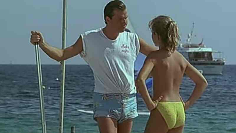 Deux enfoirés à Saint-Tropez (1986) Screenshot 1