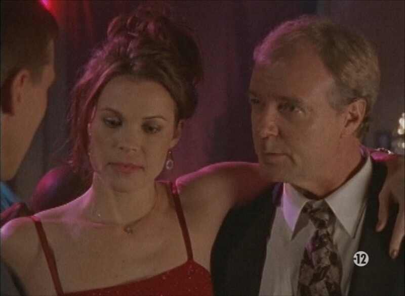 Beauty Betrayed (2002) Screenshot 2