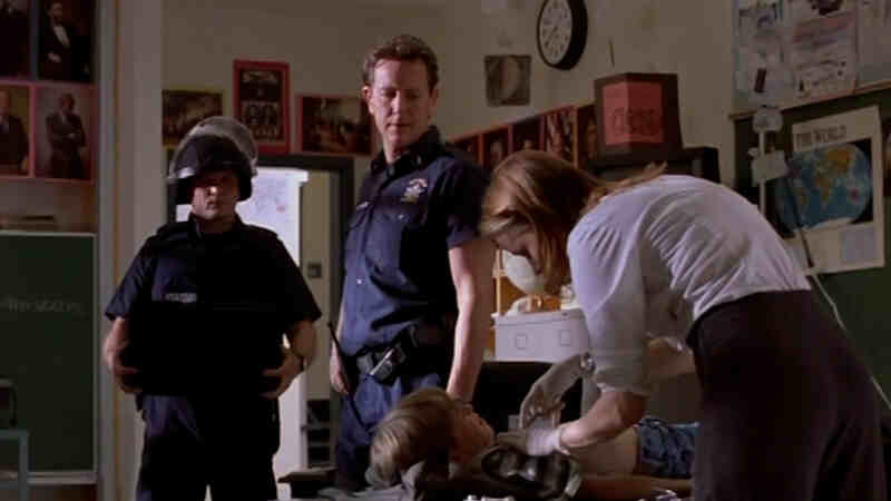 Dead in a Heartbeat (2002) Screenshot 4