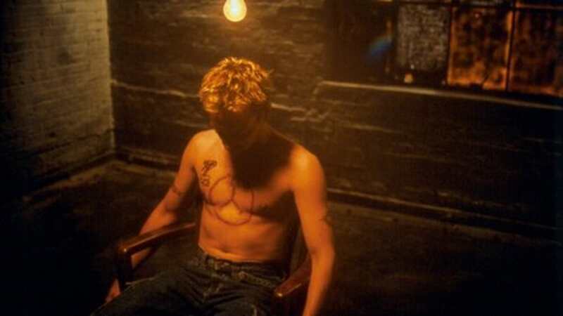 They Crawl (2001) Screenshot 5