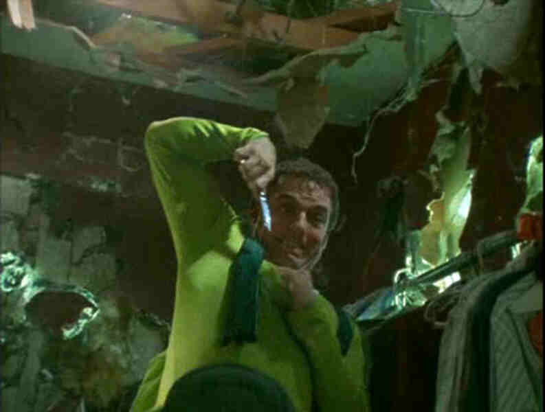 Slaughter Studios (2002) starring Nicolas Read on DVD DVD Slaughter Studios (2002) Screenshot 2