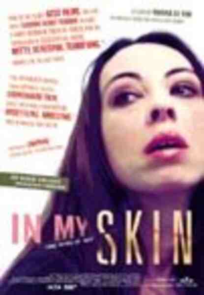In My Skin (2002) Screenshot 2