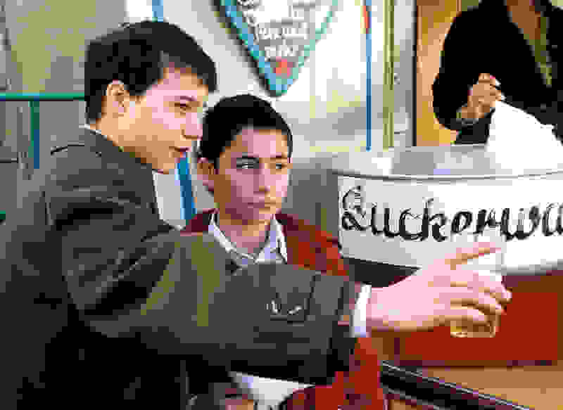 Ein Leben lang kurze Hosen tragen (2002) Screenshot 3