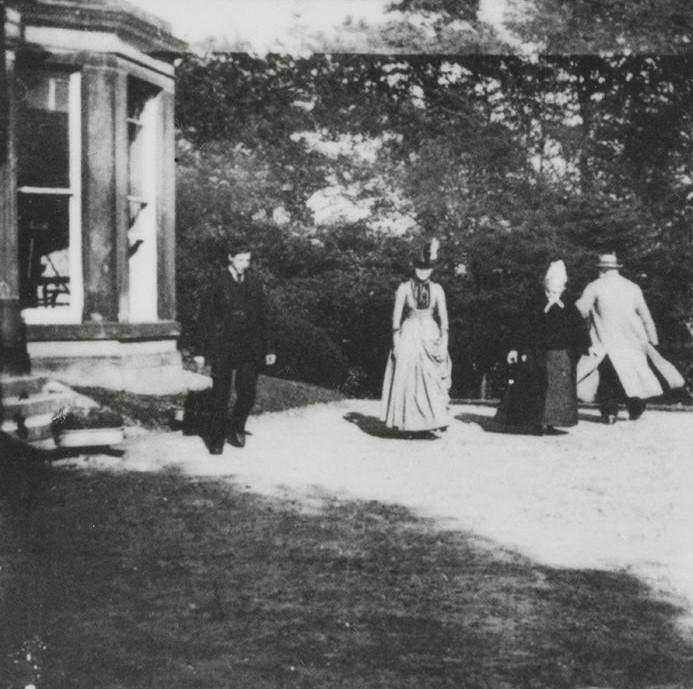 Roundhay Garden Scene (1888) Screenshot 1 