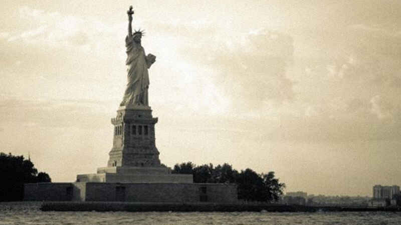 Lady by the Sea: The Statue of Liberty (2004) Screenshot 1