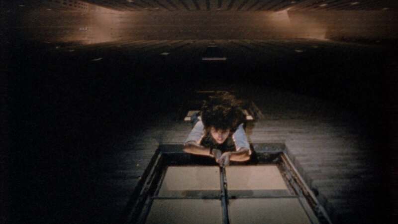 Through the Fire (1988) Screenshot 4