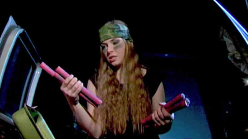 Bite Me! (2004) Screenshot 5
