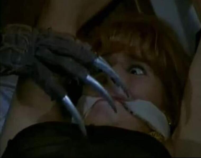 El intruso (1991) with English Subtitles on DVD DVD Pesadilla fatal (1991) Screenshot 2