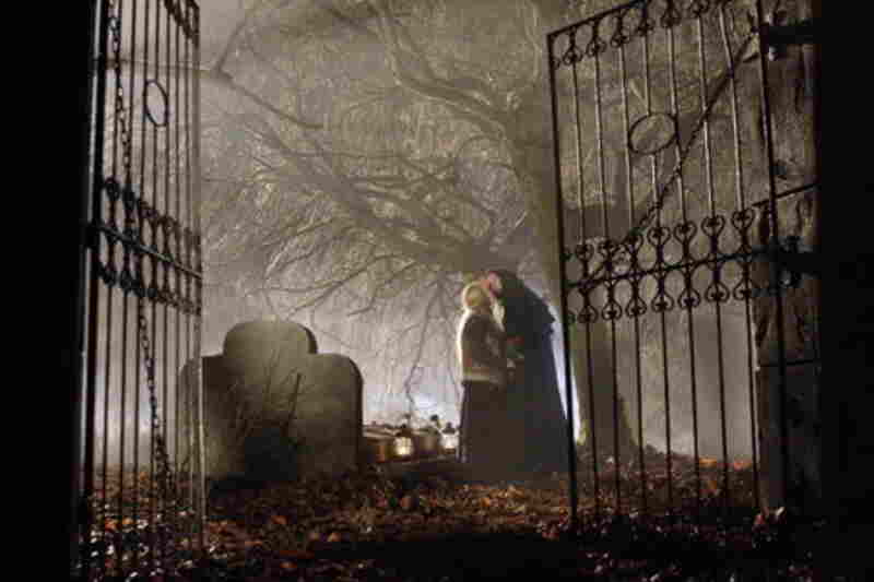 Trapped Ashes (2006) Screenshot 5