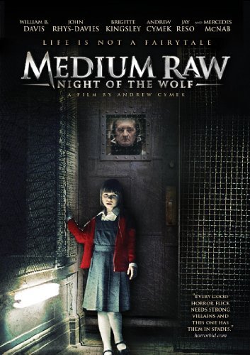 Medium Raw: Night of the Wolf (2010) Screenshot 3 