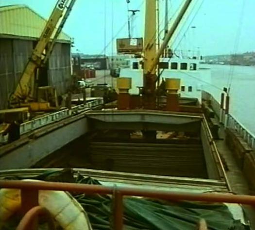 The Box (1981) Screenshot 1