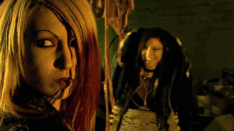 Sweatshop (2009) Screenshot 2