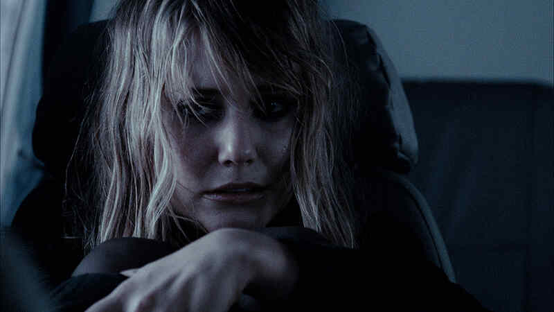 Altitude (2010) Screenshot 2