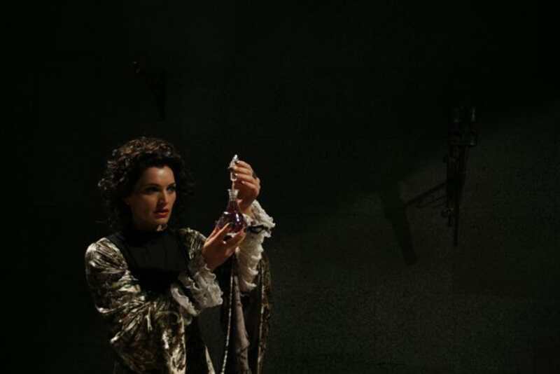 Beauty and the Beast (2010) Screenshot 4
