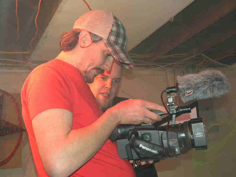 Nixon and Hogan Smoke Christmas (2010) Screenshot 4