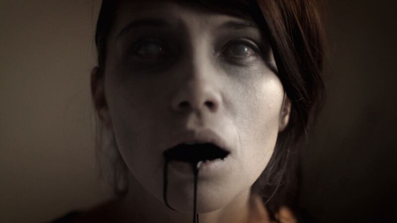 Alyce Kills (2011) Screenshot 4