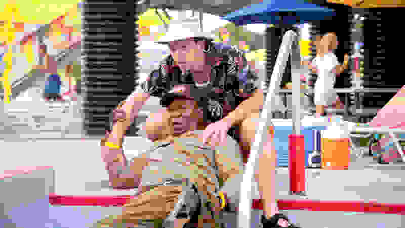 Piranha 3DD (2012) Screenshot 4