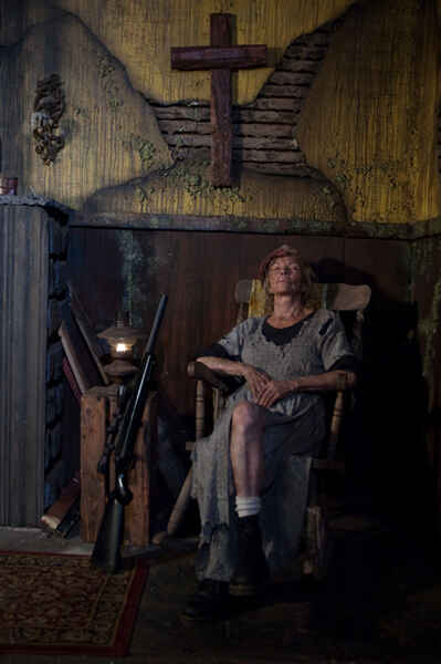 The Millennium Bug (2011) starring John Charles Meyer on DVD DVD The Millennium Bug (2011) Screenshot 3