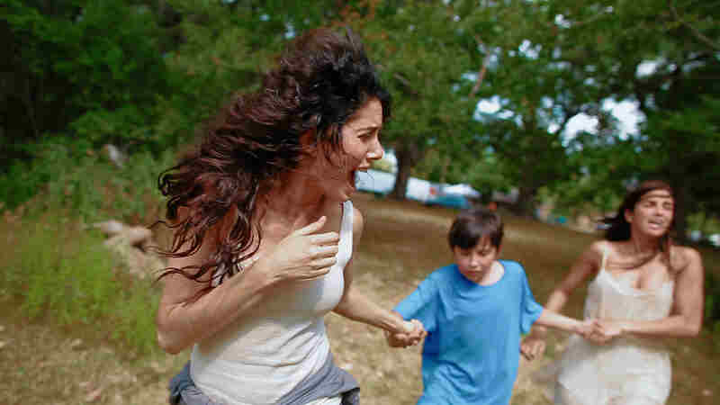 Hidden in the Woods (2014) Screenshot 5