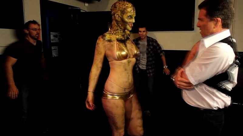 Snake Club: Revenge of the Snake Woman (2013) Screenshot 1