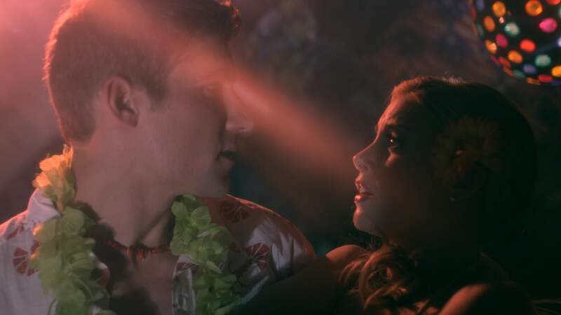 Love in the Time of Monsters (2014) Screenshot 5