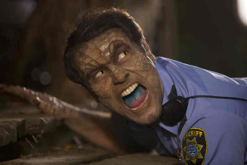 Alligator Alley (2013) Screenshot 4