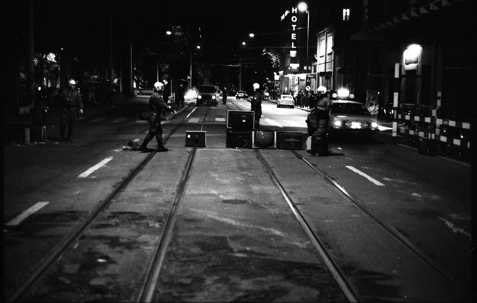 Züri brännt (1981) Screenshot 2