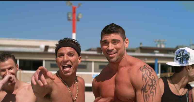 Jersey Shore Massacre (2014) Screenshot 5