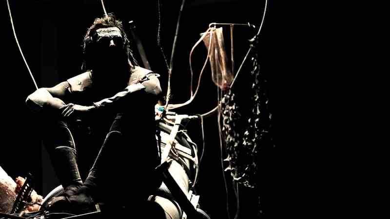 The Last Vampyre on Earth (2013) Screenshot 4